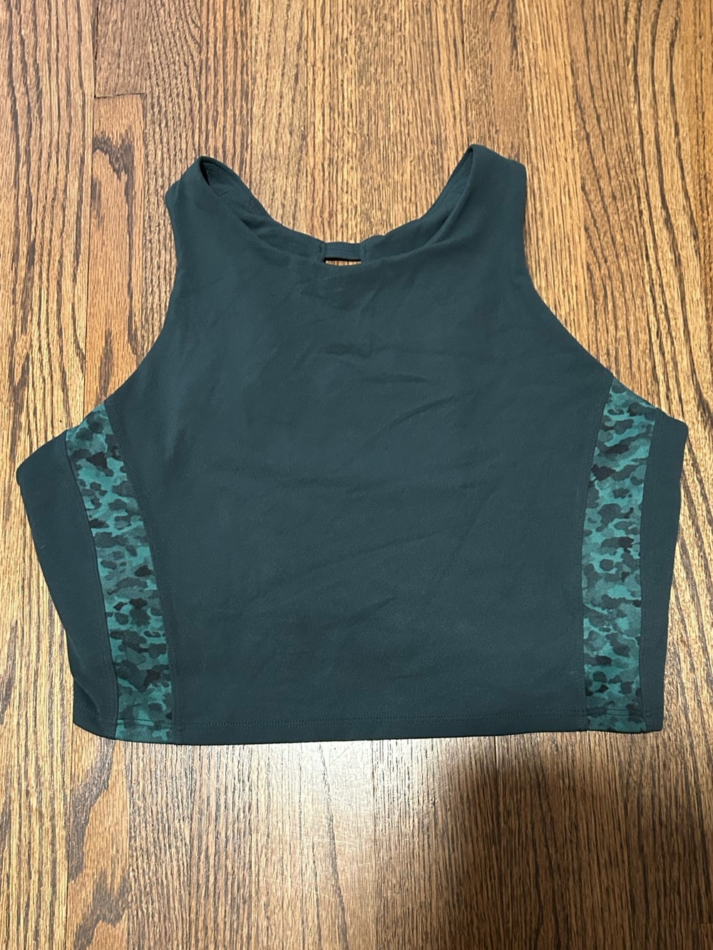Athleta Cropped Tank Sports Bra Green Leopard Athleisure XS S Workout Top